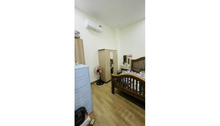 (Hiếm) Ngang 5.6m Bề Thế, 66m2, Chỉ 4.6 Tỷ Thương Lượng, Hoàn Công Đủ, Lê Văn Khương – Quận 12.